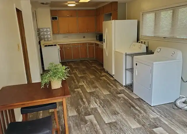 Property at 512 9th Ave SW, Great Falls, MT, 59404, 2 beds, 1 bath, [object Object]