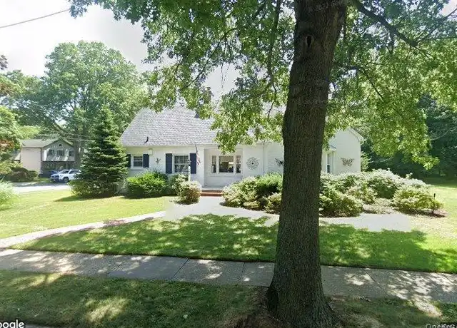 Property at 155 Beech St, Floral Park, NY, 11001, 5 beds, 2 baths, [object Object]