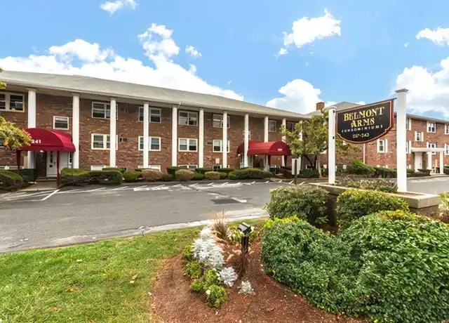 Property at 243 Main St Unit D6, Reading, MA, 01867, 2 beds, 1 bath, [object Object]