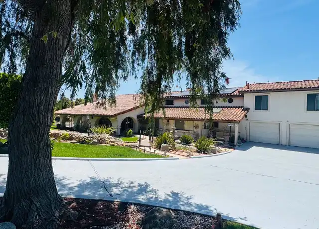 Property at 115 Vientos Rd, Camarillo, CA, 93010, 6 beds, 5 baths, [object Object]