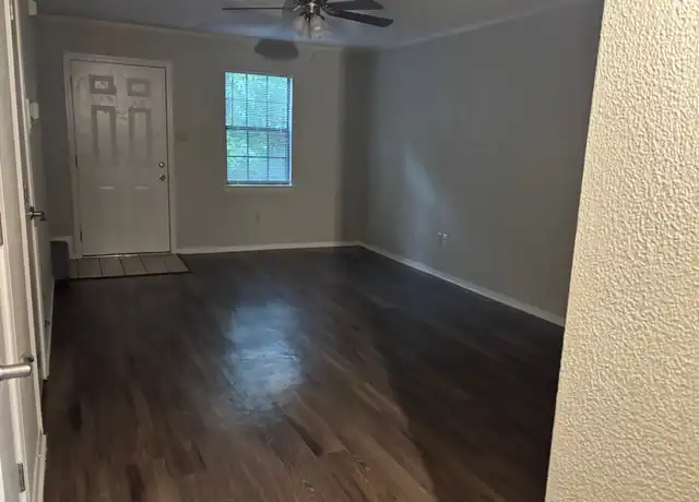 Property at 3725 Wyndance Cv, Memphis, TN, 38135, 2 beds, 2 baths, [object Object]