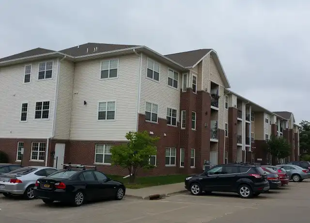 Property at 629 Grandview Ct, Iowa City, IA, 52246, 2 beds, 2 baths, [object Object]