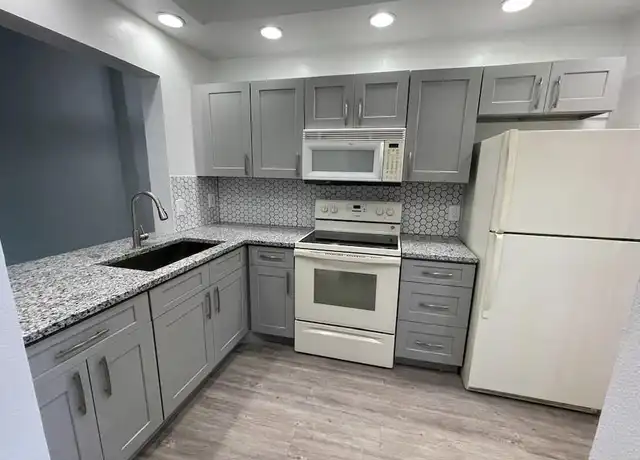 Property at 2339 SW 15th St #18, Deerfield Beach, FL, 33442, 2 beds, 2 baths, [object Object]