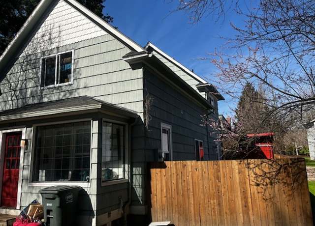 Photo of 2121 McKenzie Ave, Bellingham, WA 98225