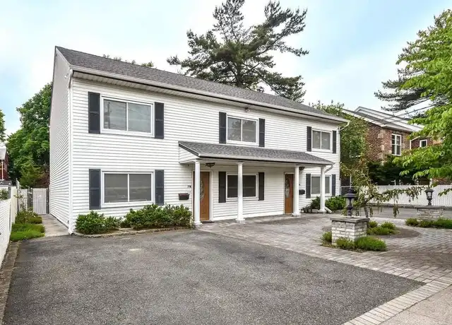 Property at 39 Graywood Rd Unit B, Port Washington, NY, 11050, 4 beds, 2 baths, [object Object]