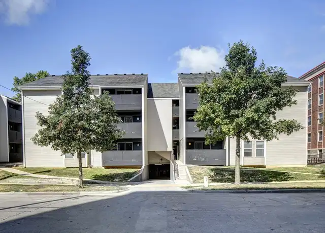 Property at 909 S 3rd St Unit ST14 A, Champaign, IL, 61820, 4 beds, 2 baths, [object Object]