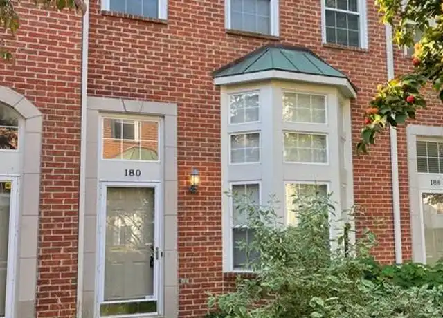 Property at 180 S Georgetown Sq, Royal Oak, MI, 48067, 2 beds, 2.5 baths, [object Object]