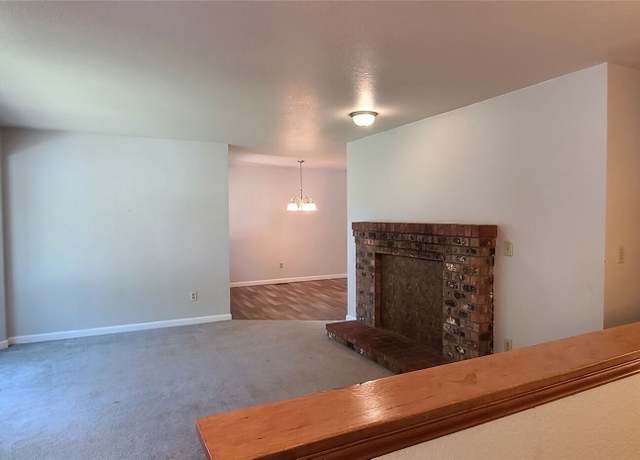 Photo of 6821 119th Pl SE, Bellevue, WA 98006