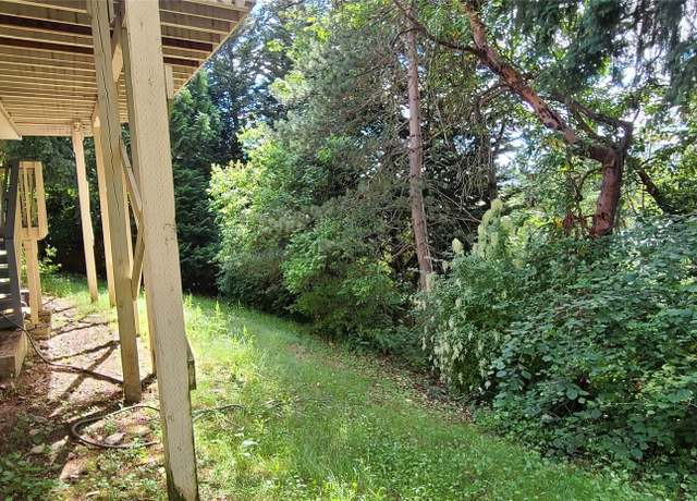 Photo of 6821 119th Pl SE, Bellevue, WA 98006