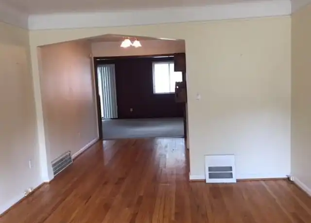Property at 1509 E 4th St Unit NA, Royal Oak, MI, 48067, 2 beds, 1.5 baths, [object Object]