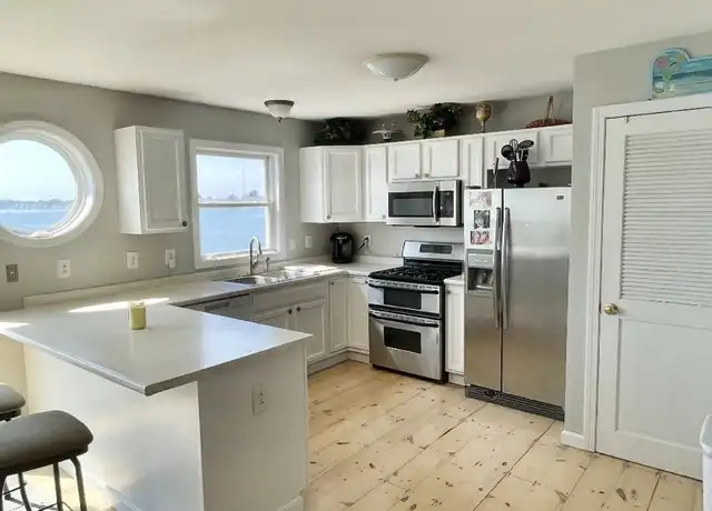 Property at 89 Bay St, Hull, MA, 02045, 4 beds, 2 baths, [object Object]