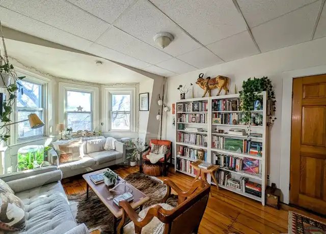 Property at 379 Windsor St Unit 3, Cambridge, MA, 02141, 2 beds, 1 bath, [object Object]