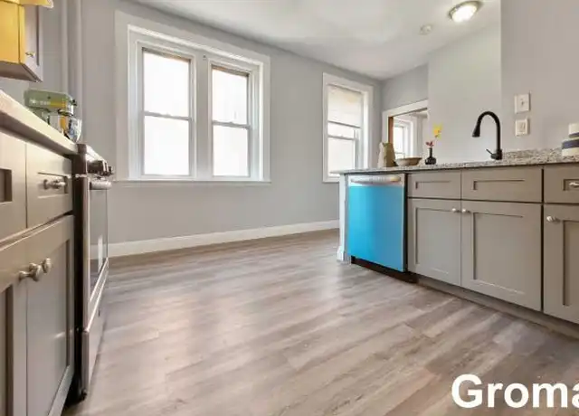 Property at 19 Mount Pleasant Ave, Boston, MA, 02119, 4 beds, 1 bath, [object Object]