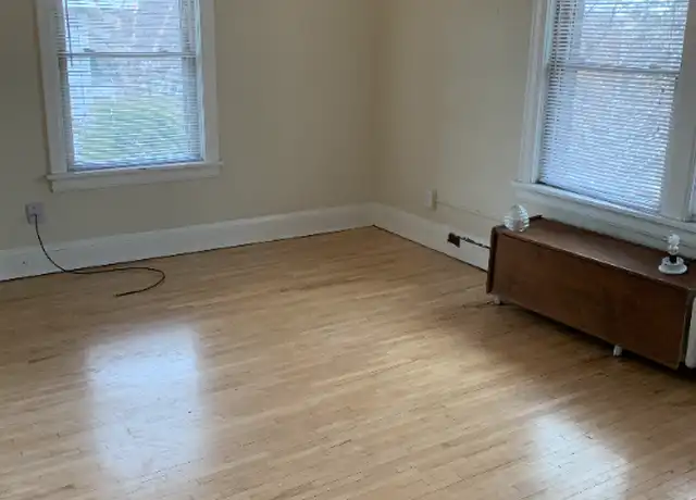 Property at 1880 Grand Ave, Saint Paul, MN, 55105, 1 bed, 1 bath, [object Object]