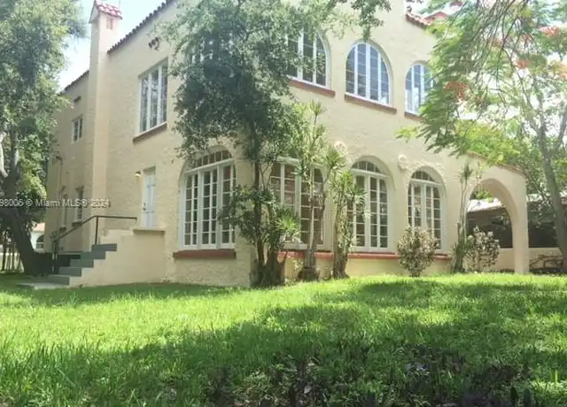 Property at 34 SW 8th St, Hallandale Beach, FL, 33009, 3 beds, 3 baths, [object Object]