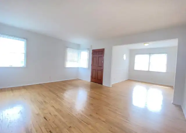 Property at 354 Rennie Ave Unit 356, Venice, CA, 90291, 2 beds, 1 bath, [object Object]