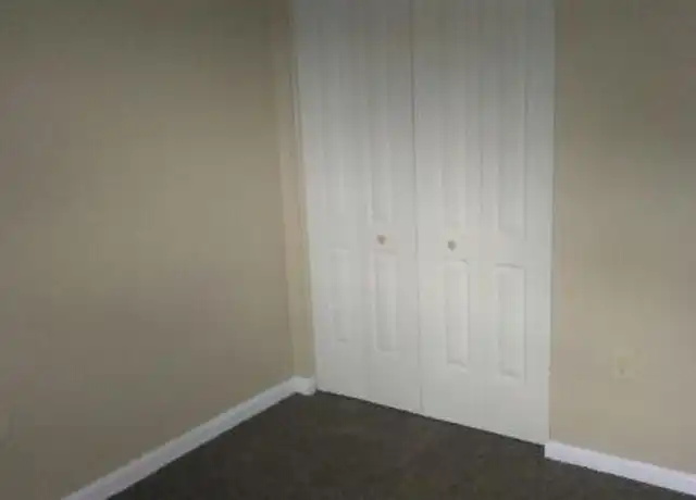 Property at 4904 Saddlebrook Ln Unit 4, Louisville, KY, 40216, 2 beds, 1 bath, [object Object]