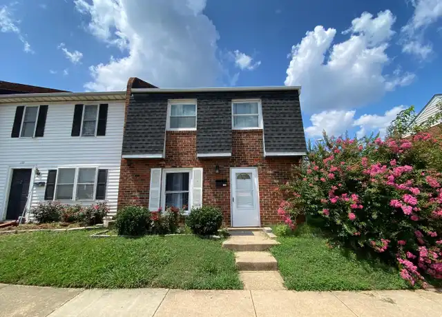 Property at 129 Hickok Cir, Fredericksburg, VA, 22401, 3 beds, 1.5 baths, [object Object]