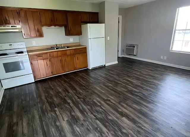 Property at 101 E Gray St Unit 8, Gallatin, TN, 37066, 1 bed, 1 bath, [object Object]