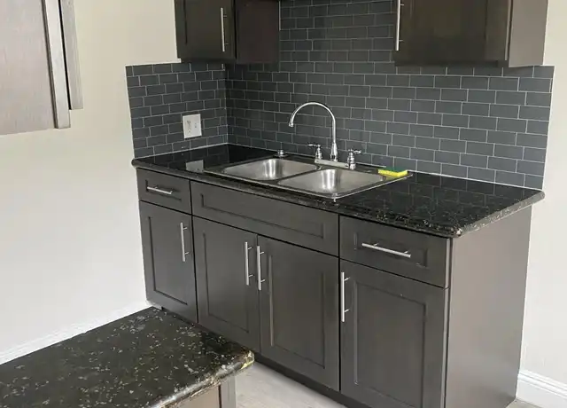 Property at 1022 N Market St, Inglewood, CA, 90302, 0 beds, 1 bath, [object Object]
