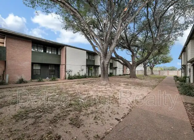 Property at 519 S 4th Ave Unit B2, Edinburg, TX, 78539, 1 bed, 1 bath, [object Object]
