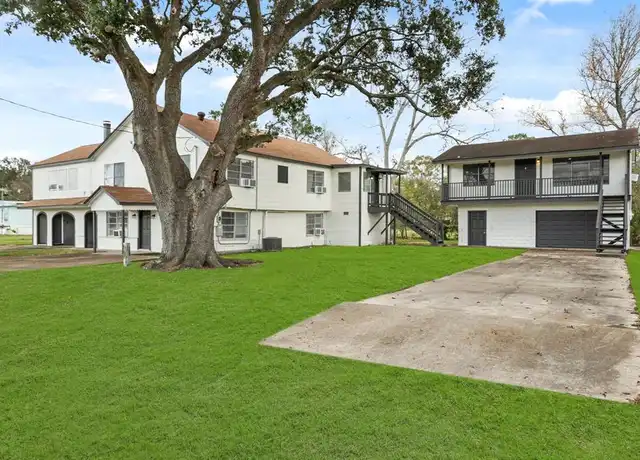 Property at 105 W Linney St Unit 2A, Dayton, TX, 77535, 1 bed, 1 bath, [object Object]