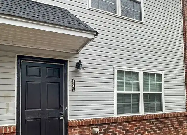 Property at 1543 14th Ave NE, Hickory, NC, 28601, 2 beds, 1.5 baths, [object Object]