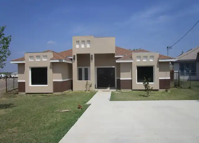 Property at 1998 Sueno Cir, Eagle Pass, TX, 78852, 3 beds, 2 baths, [object Object]