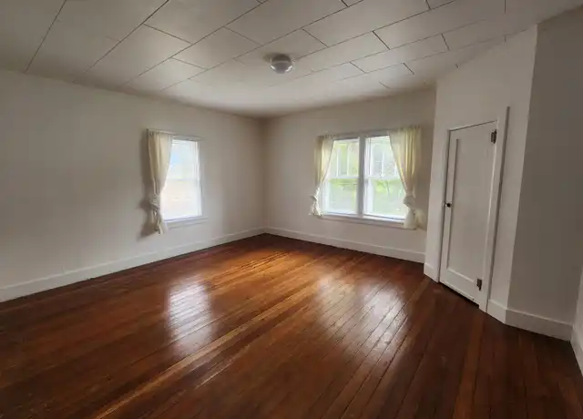 Property at 2405 Montana Highway 206, Columbia Falls, MT, 59912, 1 bed, 1 bath, [object Object]