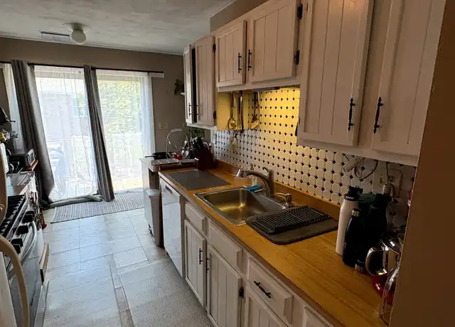 Property at 24 Southwind Ln Unit 24, Milford, CT, 06460, 1 bed, 1 bath, [object Object]