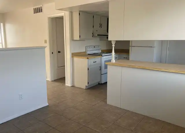 Property at 3155 Posada Ct Unit C, Las Cruces, NM, 88011, 2 beds, 1.5 baths, [object Object]
