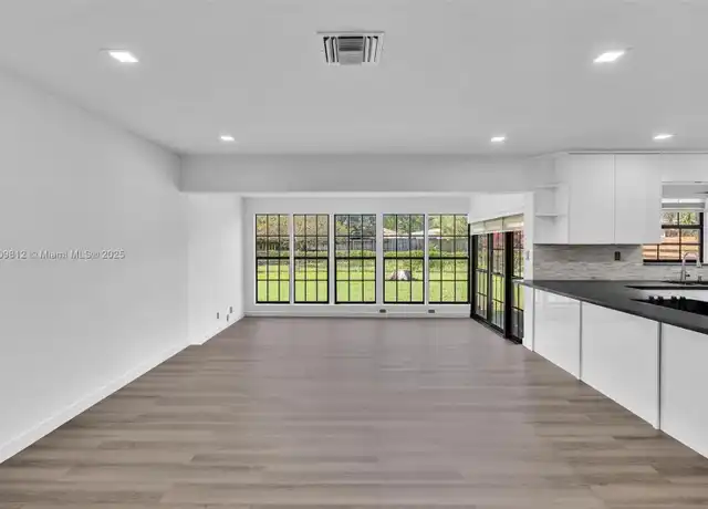 Property at 418 S 57th Way Unit n/a, Hollywood, FL, 33023, 3 beds, 2 baths, [object Object]