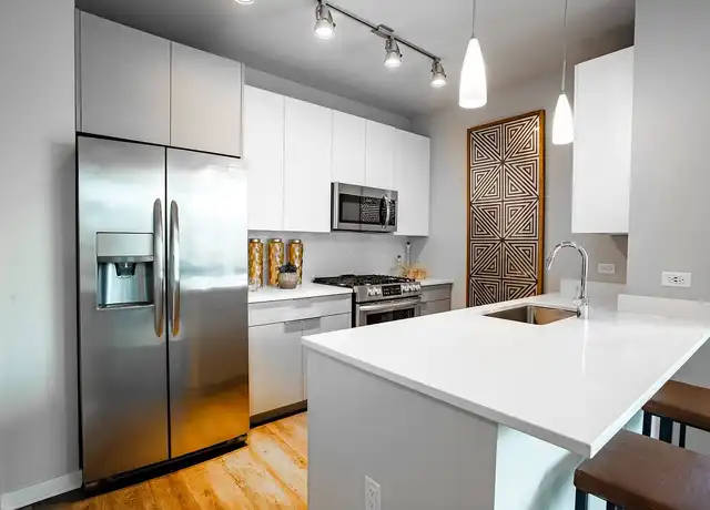 Property at The Grand Central - 221 W Harrison St, Chicago, IL, 60607, 0-3 beds, 1-2 bath, [object Object]
