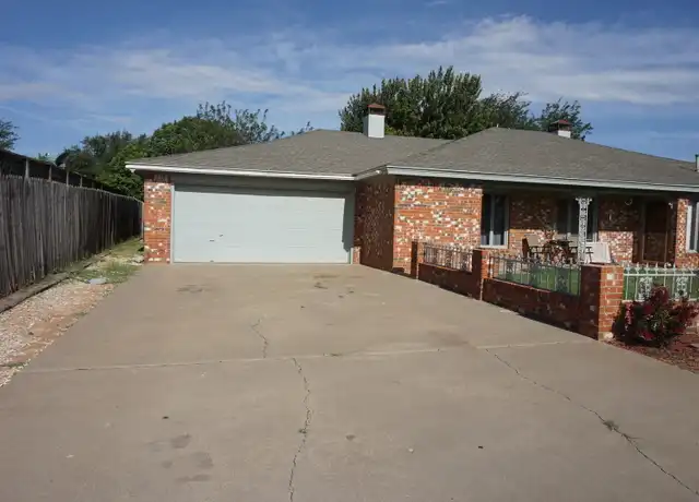 Property at 7904 Aberdeen Ave Unit 7904 Aberdeen B, Lubbock, TX, 79424, 3 beds, 2 baths, [object Object]