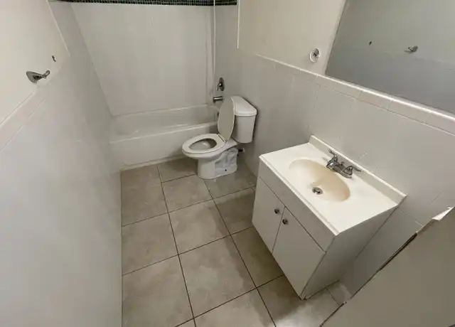 Property at 772 Holmes Ave, Lehigh Acres, FL, 33974, 2 beds, 2 baths, [object Object]