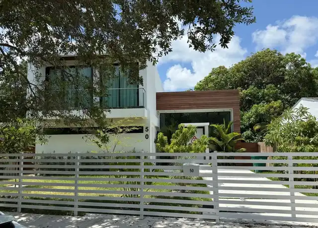 Property at 50 NE 49th St, Miami, FL, 33137, 5 beds, 5 baths, [object Object]
