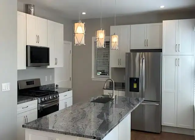Property at 5 Edward St, Medford, MA, 02155, 3 beds, 1 bath, [object Object]