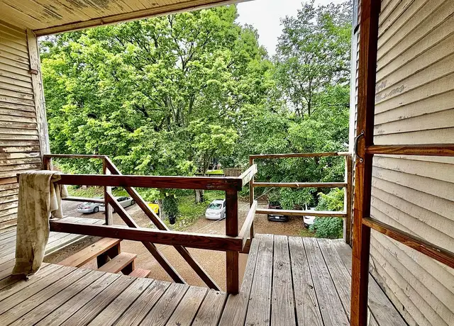Photo of 1301 Valentine Rd, Kansas City, MO 64111