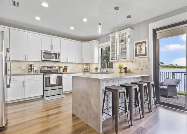 Property at 8413 Lakeview Trl, Parkland, FL, 33076, 3 beds, 2.5 baths, [object Object]