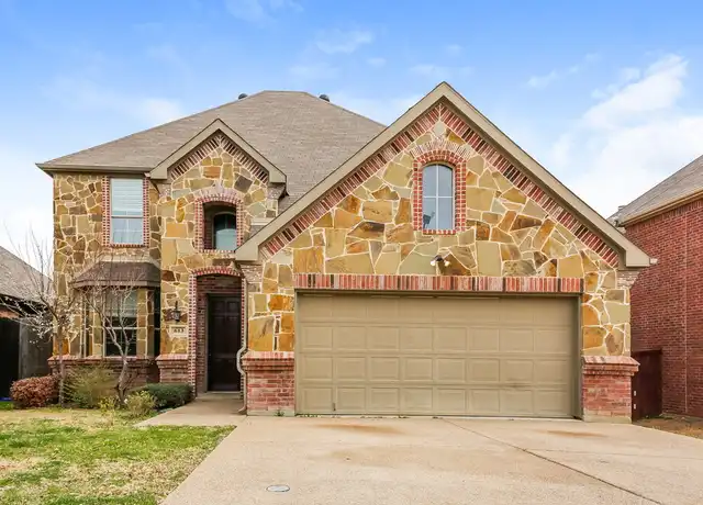 Property at 613 Atascosa Ave, Fort Worth, TX, 76120, 5 beds, 2 baths, [object Object]