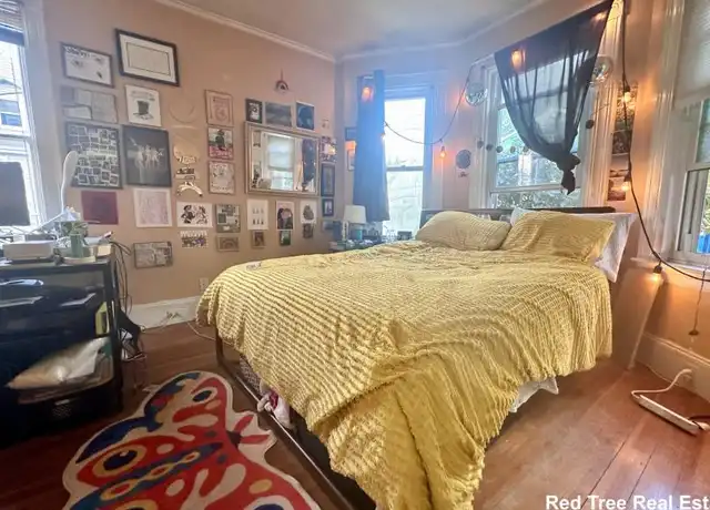 Property at 52 Dustin St, Brighton, MA, 02135, 3 beds, 1 bath, [object Object]