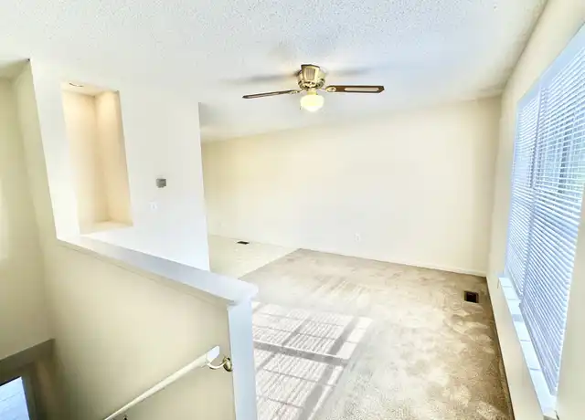 Property at 801 Old Gray Station Rd, Johnson City, TN, 37615, 1 bed, 1 bath, [object Object]