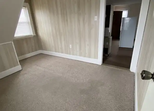 Property at 54 Stephen St Unit 3, New Bedford, MA, 02740, 1 bed, 1 bath, [object Object]