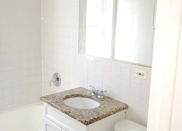Photo of 1518 N Harlem Ave Unit 2E, River Forest, IL 60305