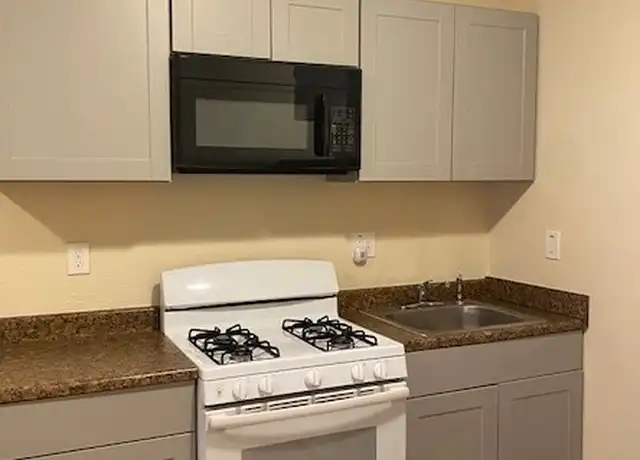 Property at 415 Flora St Unit 2, Stockton, CA, 95202, 1 bed, 1 bath, [object Object]