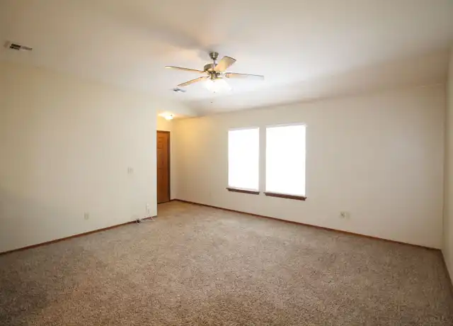 Property at 11024 SW 5th St, Yukon, OK, 73099, 3 beds, 2 baths, [object Object]