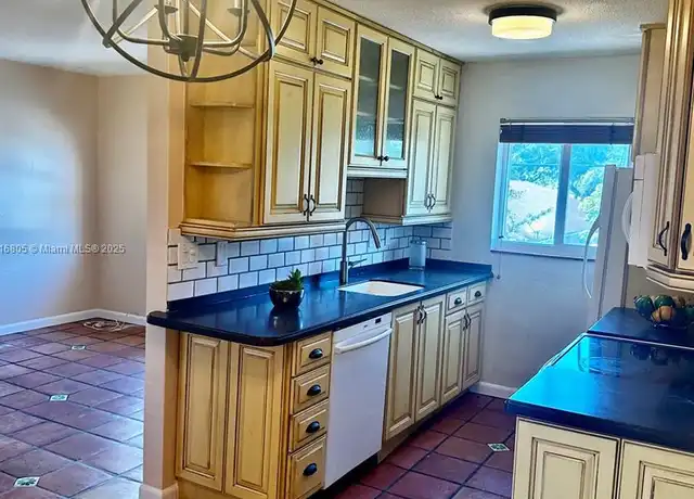 Property at 1733 Mayo St #7, Hollywood, FL, 33020, 1 bed, 1 bath, [object Object]