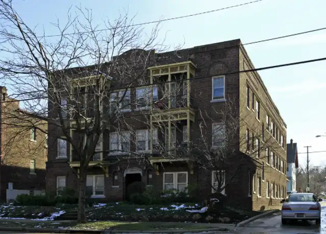 Property at 2684 Mayfield Rd Unit 4, Cleveland Heights, OH, 44106, 1 bed, 1 bath, [object Object]