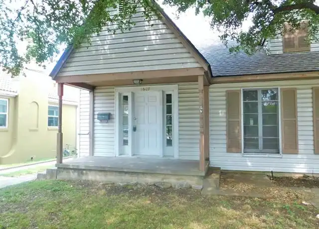 Property at 1609 S Locust St, Denton, TX, 76201, 2 beds, 1 bath, [object Object]