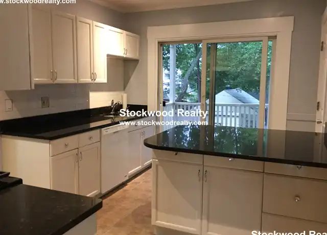 Property at 46 Florida St Unit 2, Boston, MA, 02124, 3 beds, 1 bath, [object Object]